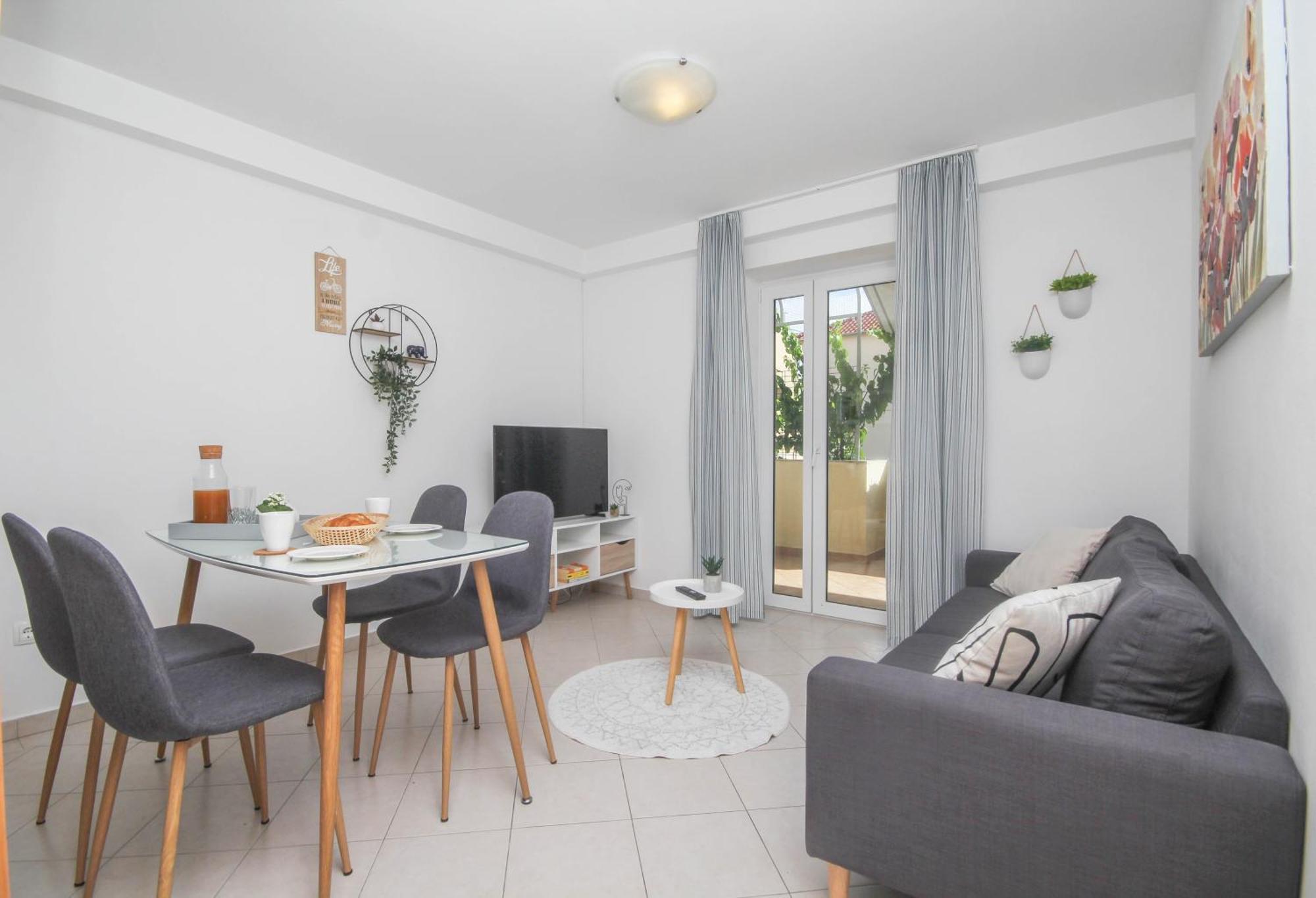 Family Petrov Apartments Vodice Cameră foto
