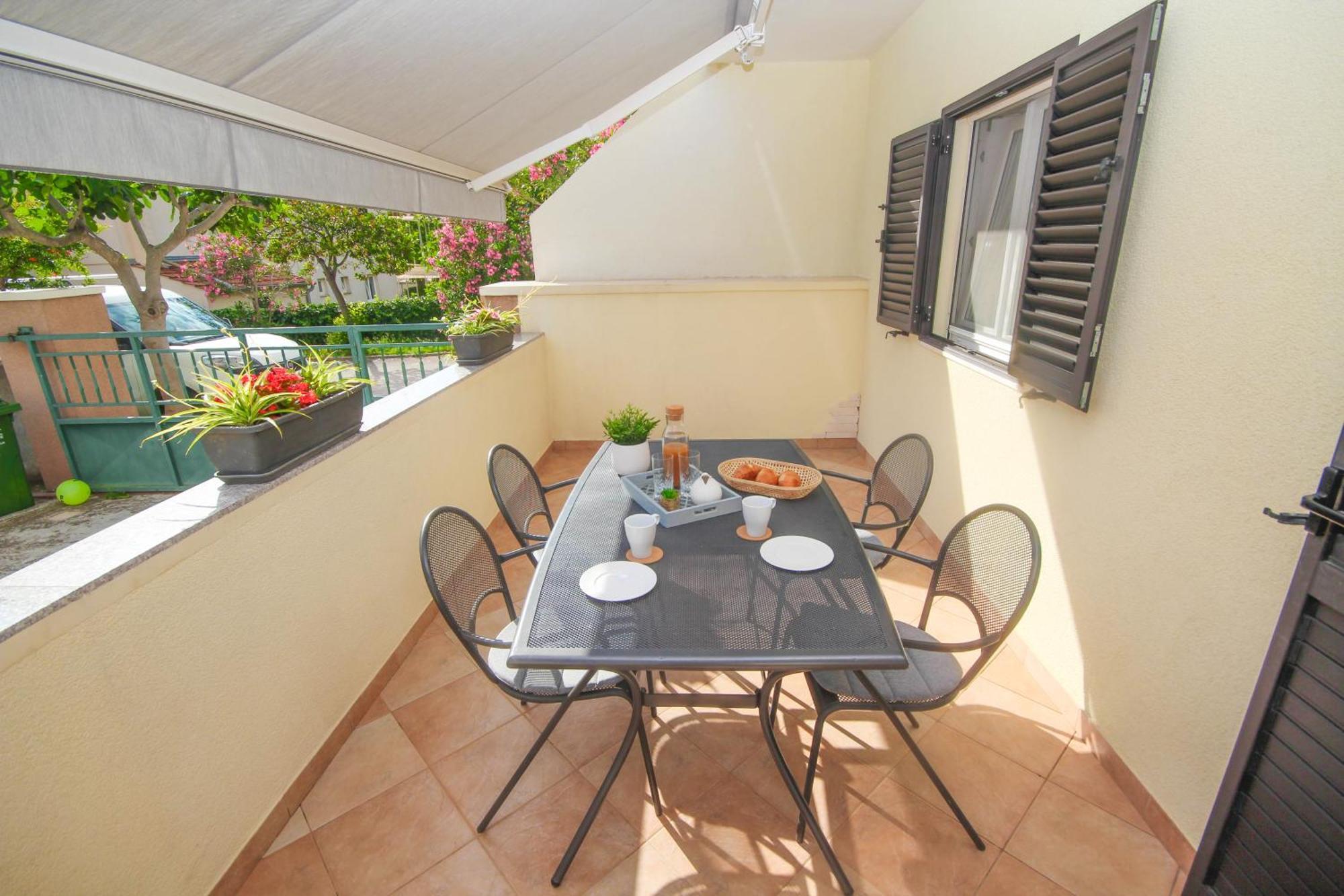 Family Petrov Apartments Vodice Cameră foto