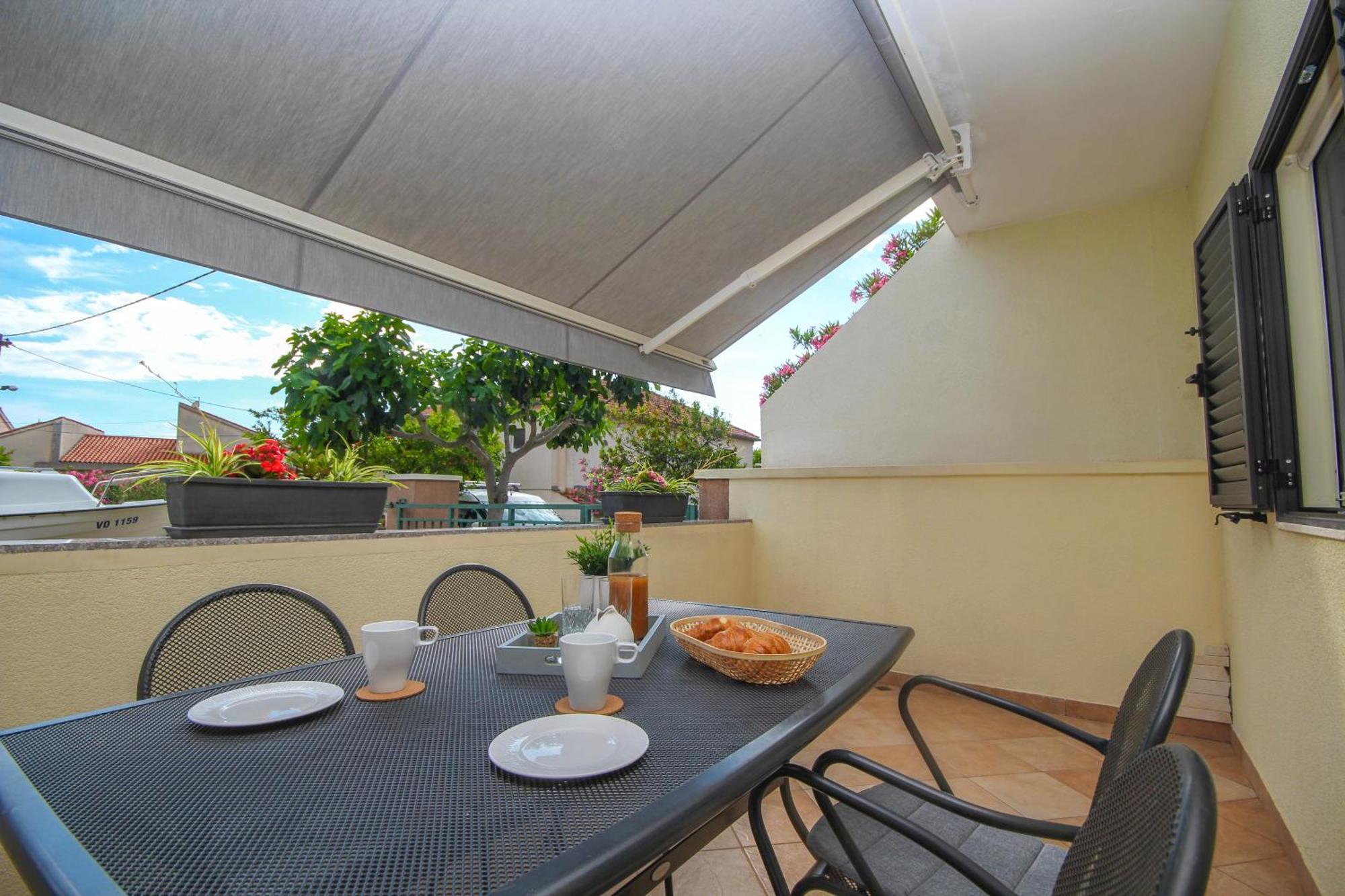 Family Petrov Apartments Vodice Cameră foto